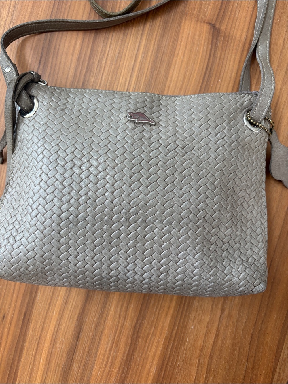 Vintage Roots Edie Leather Crossbody Bag